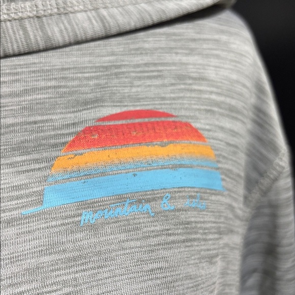 Mountain and Isles Hoodie,pull over,UPF 50 Sun protect,quick dry,stretch,sunrise - Picture 3 of 10